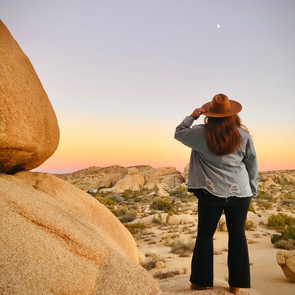 Meet your Posher, Haley - Picture 3 of 4